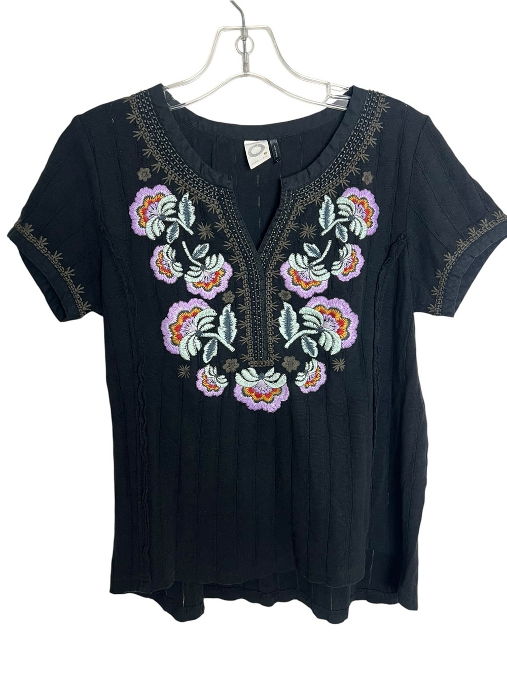 Anthropologie Akemi + Kin Embroidered Floral Black Blouse Small Boho Johnny Was